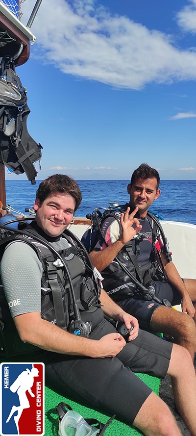 DivingKemer02.jpg